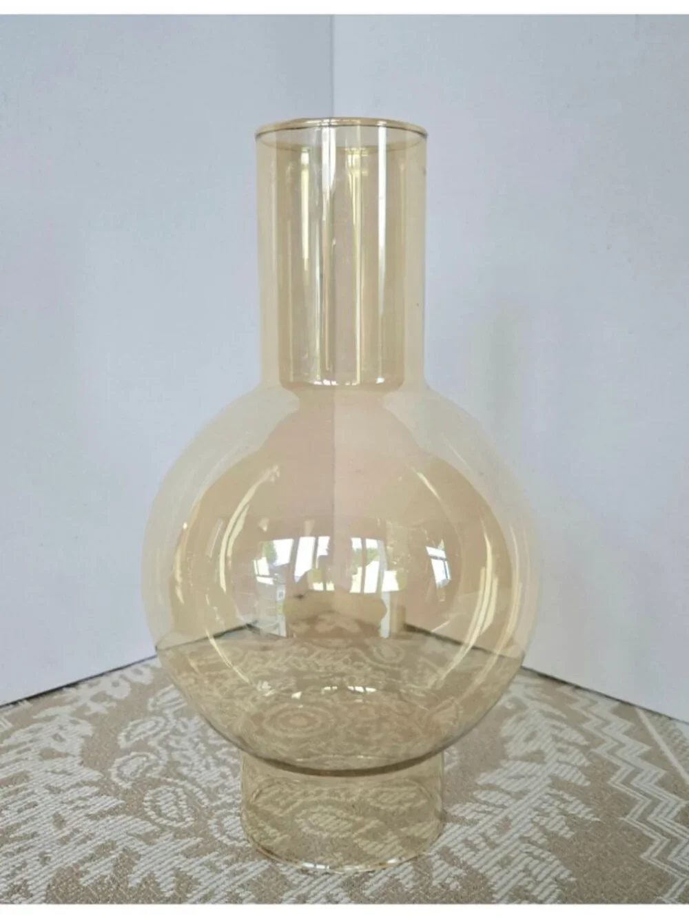 Vintage Brass Hurricane Candle Holder With Amber Glass Globe - Elegant Home Déco